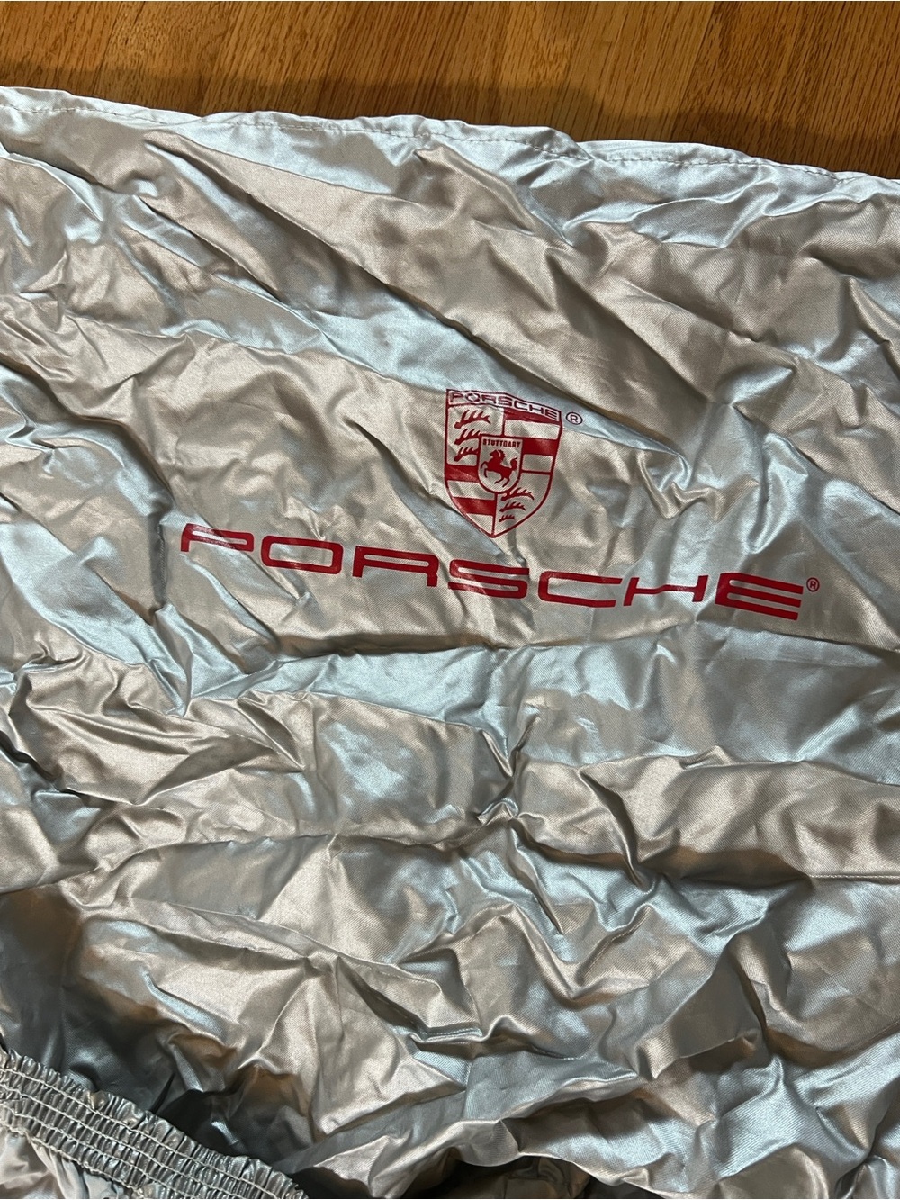 Porsche Design 01-04 911 coupe Silver Throw with Red Logo Crest car cover